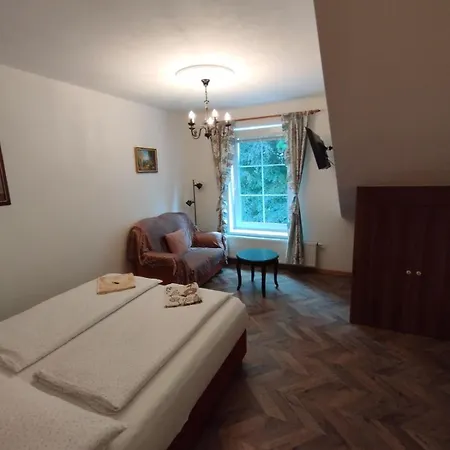 Maison d'hôtes Bynovecky Zamecek 4*
