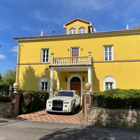 Maison d'hôtes Bynovecky Zamecek 4*