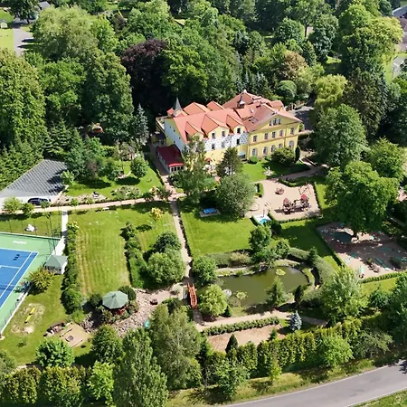 Bynovecky Zamecek 4* Bynovec