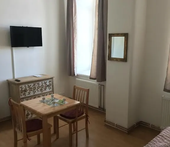 Bynovecky Zamecek Bynovec